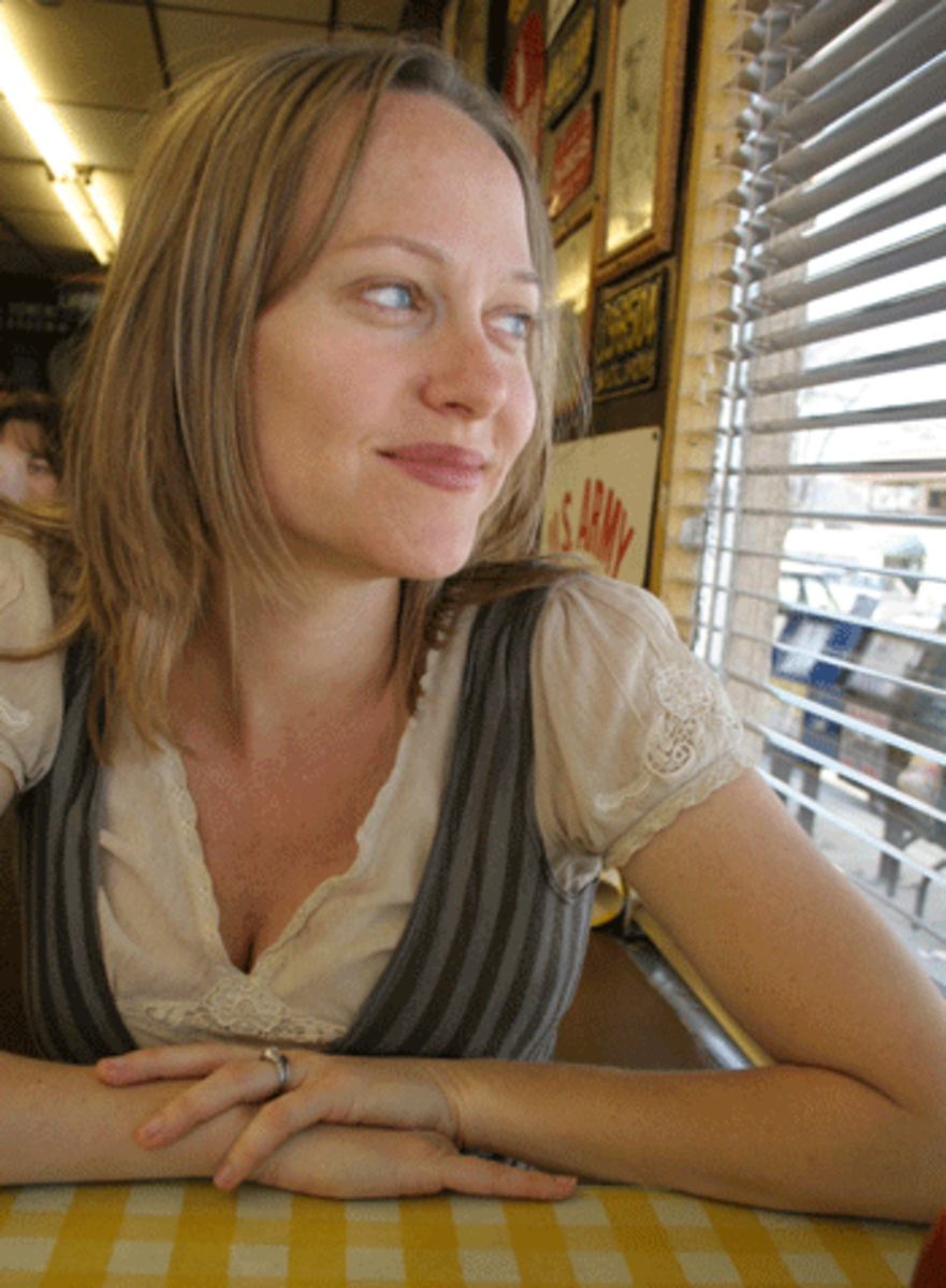 LAP holley 2 LA Songwriter Claire Holley Takes on Home, Career and Parenthood  