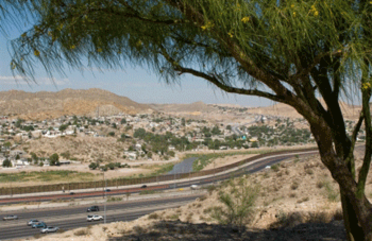 el paso border