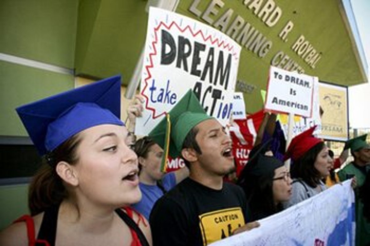dreamers photo dreamers DREAM Act Delayed in the Senate, But DREAMers Continue