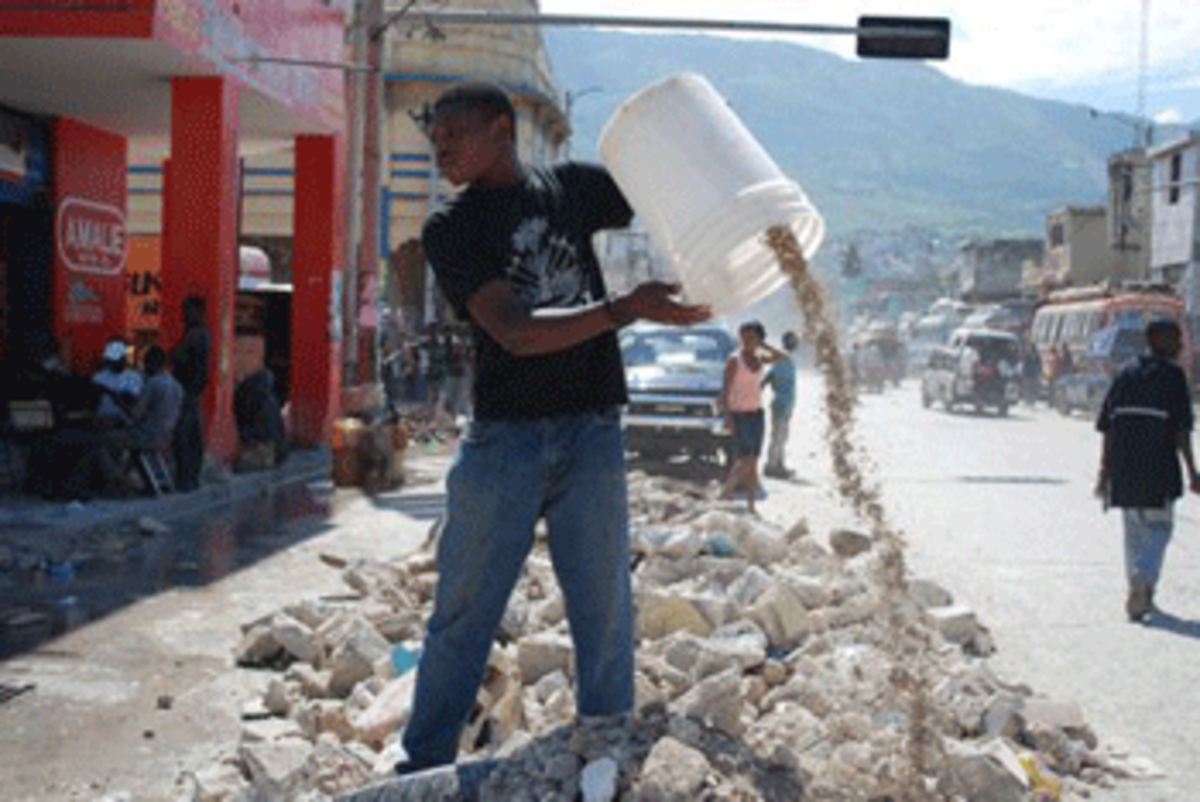 gn haiti 1 Port au Prince Still Buried Under Rubble of Competing NGOs