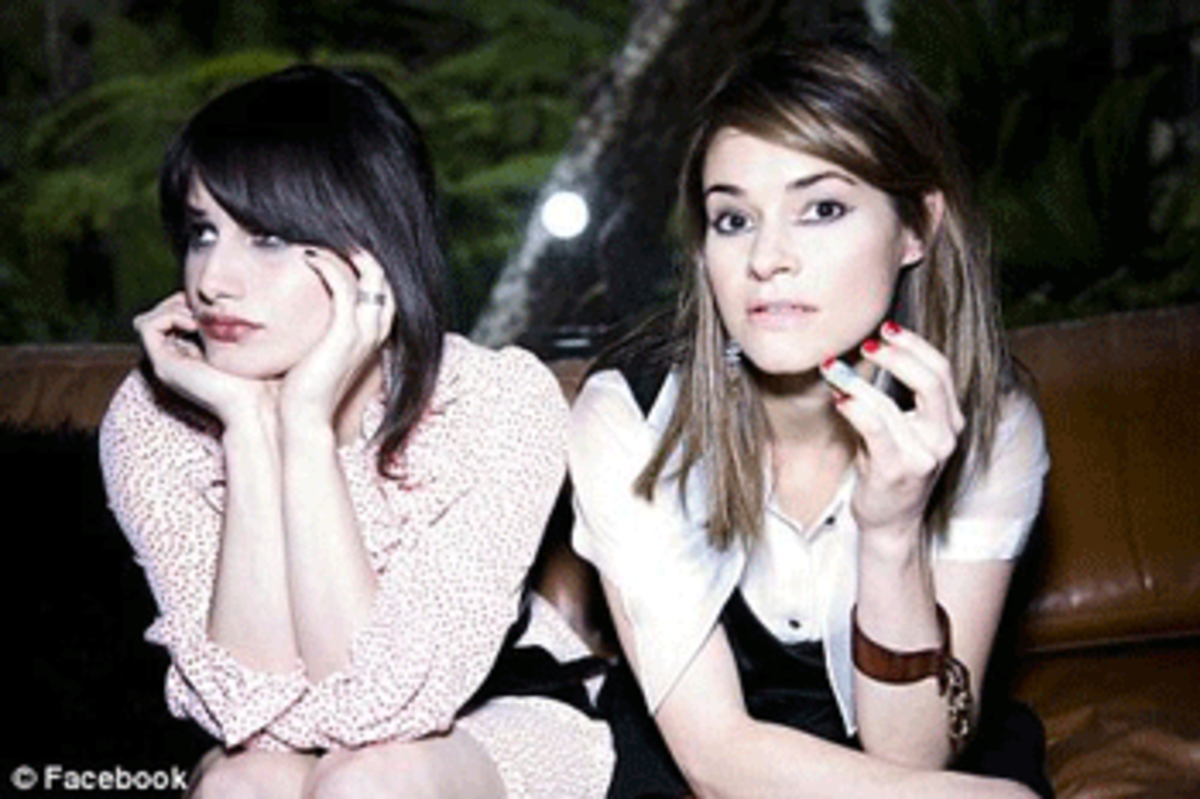 Leisha Hailey photo Leisha Hailey Flying While Gay