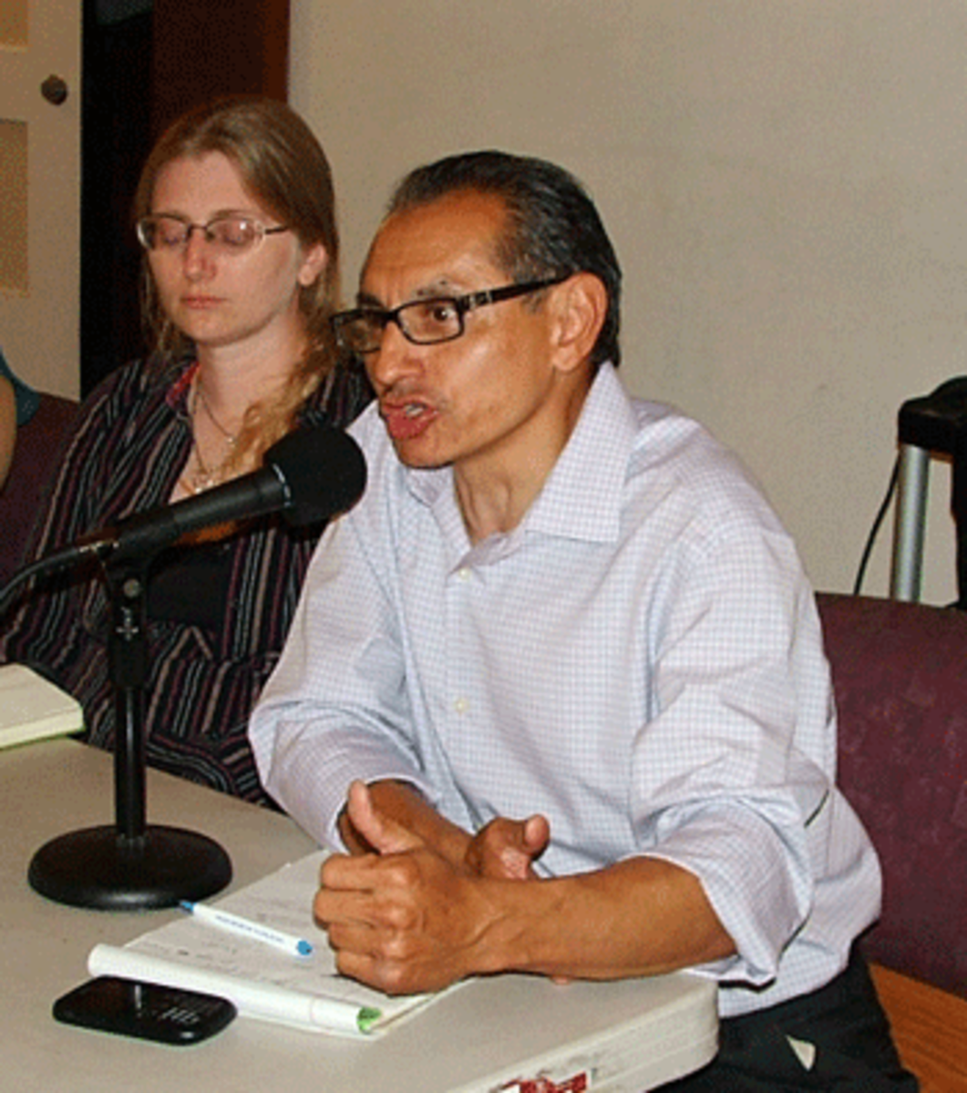 OFF 9 photo OFF 9 Foreclosure Crisis Discussion Marries Activists Old and New