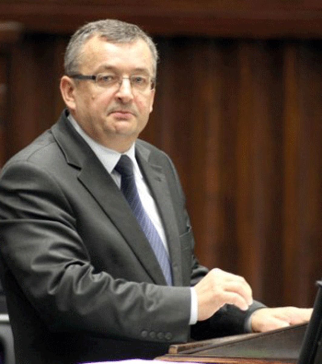 Andrzej-Adamczyk Andrzej-Adamczyk