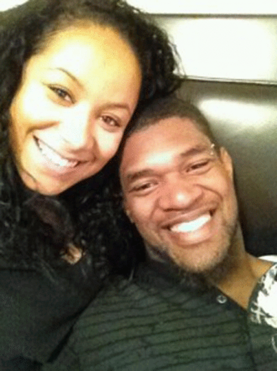 Kasandra Perkins  How Can They Play? Murder, Suicide and the National Football League