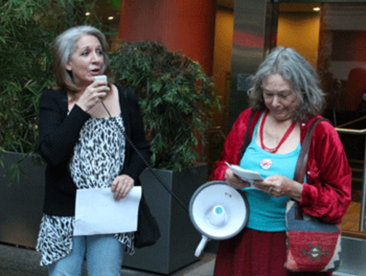 800 pamela zuppo 1 photo 800 pamela zuppo 1 Jerry Brown Dodges Environmental Protesters