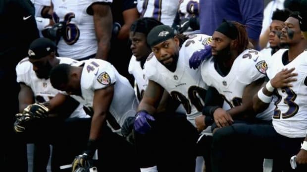nfl players protest