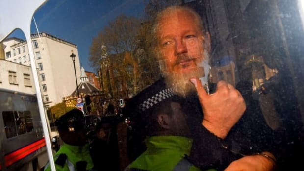 defend julian assange