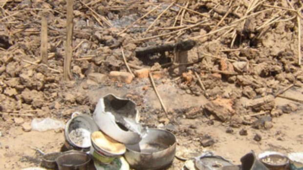Recent village burning DRC Credit HRW