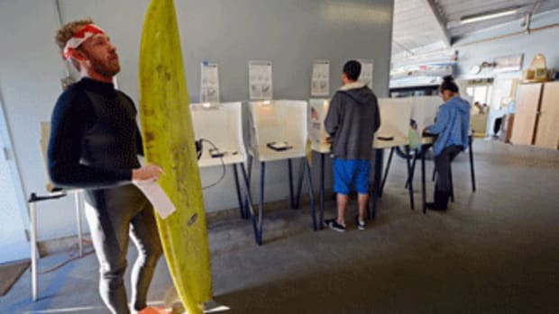 los angeles voting station