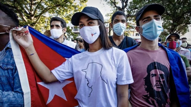 cubans stand with revolution