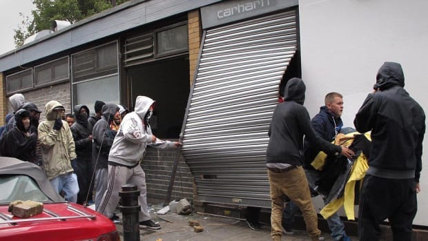 london riots and looting