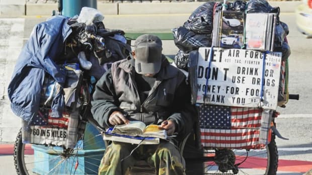 Could Bernie End Veteran Homelessness?—Ernest Canning
