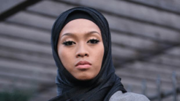 black-muslim-woman