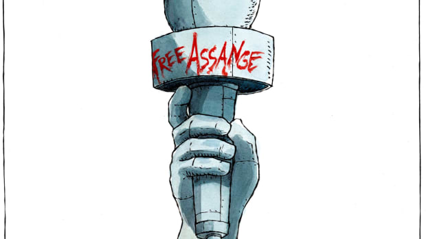 CIA Violates Rights of Journalists and Lawyers Visiting Assange