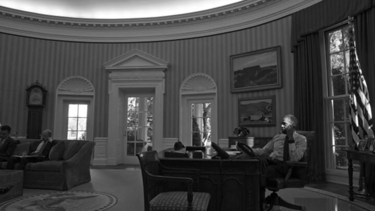 How Obama Could Beat the Debt Ceiling and Go Out a Hero