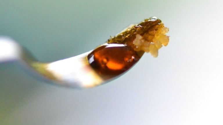 How to Dab Marijuana Concentrates: The Only Guide You Need