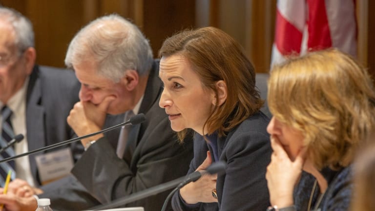 FDIC Chair Resigns: 'Blow to Trumpism'