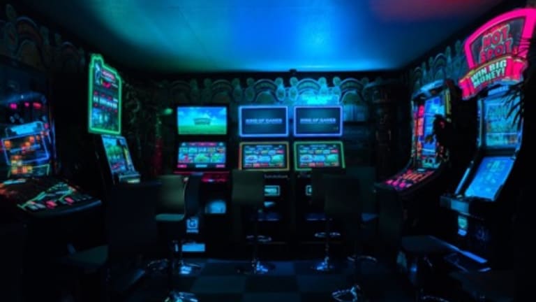 5 Differences Between Blackjack and Poker Players