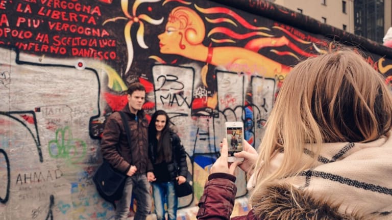The Collapse of the German Middle Class and the Power of Public Culture