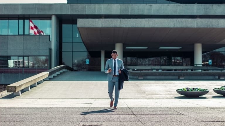 Must-know Tips to Hiring the Best Criminal Defense Attorney