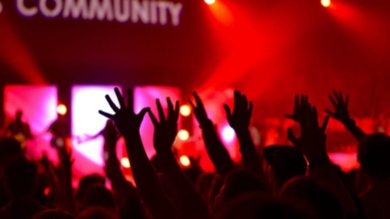 Progressive Faith Communities and Traditional Religion