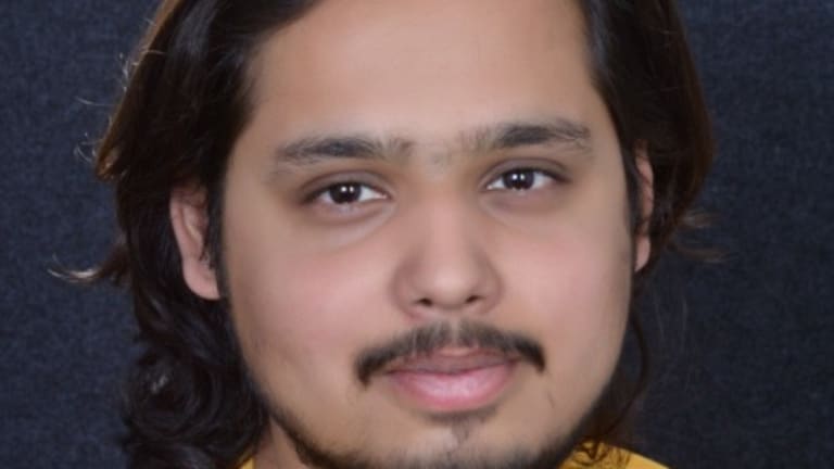 Young Entrepreneur from Jaipur Ravi Soni assisting clients in E-Commerce, youtube marketing and PR.