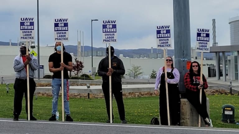 After Strike, Workers Resoundingly Reject Truck Plant Contract