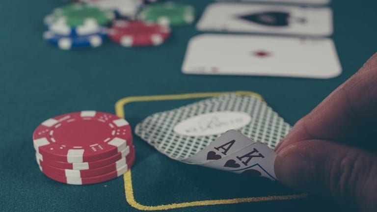 How to Play Texas Hold'em Poker for Free