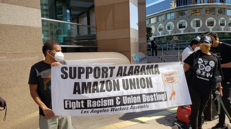 Amazon Workers Unionizing