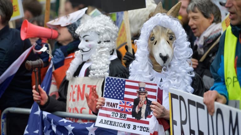 Does British Court Trust US to Protect Assange After CIA Plotted to Kill Him?