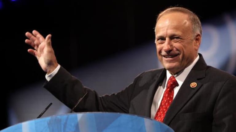 Rep. Steve King (R-KKK) Introduces Bill To Ban All Immigrants