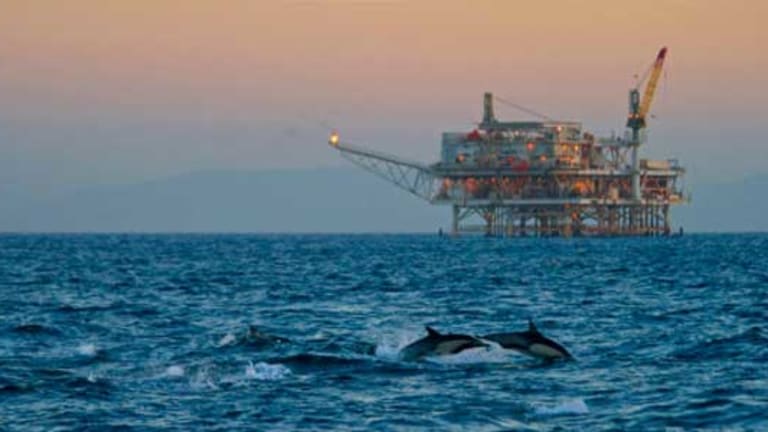 Bill to Ban Oil Drilling in Marine Protected Area Passes