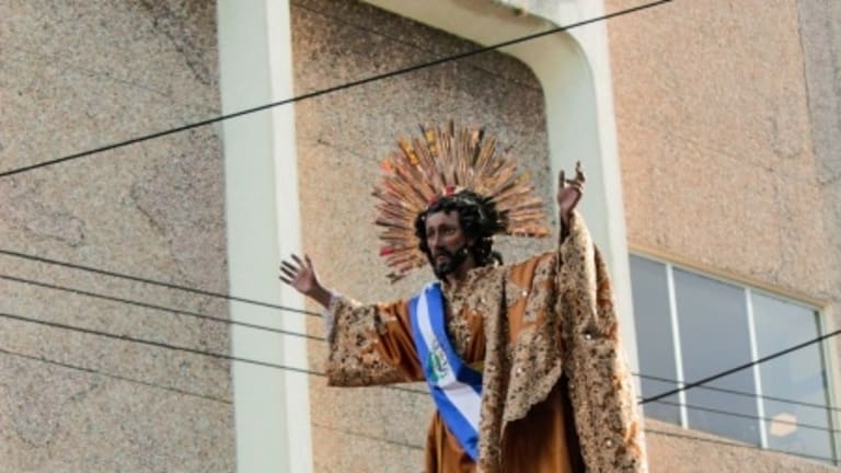 El Salvador, All of Latin America Forced to Make a Choice