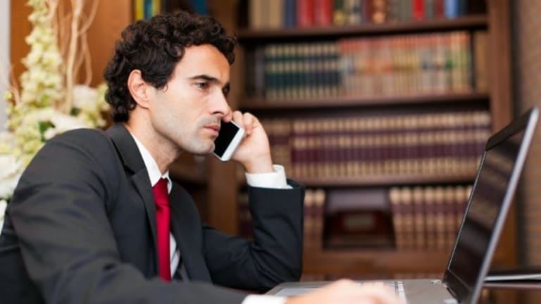 How Can an Investment Fraud Attorney Help Recover Investment Losses?