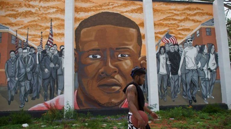 Why It’s Not Surprising the DOJ Will Let Officers Walk in Freddie Gray’s Death
