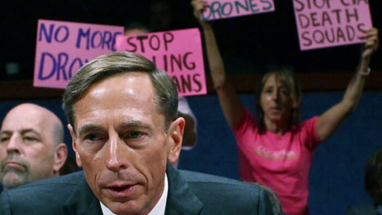 David Petraeus Gets Hand-Slap for Leaking, Two Point Enhancement for Obstruction of Justice