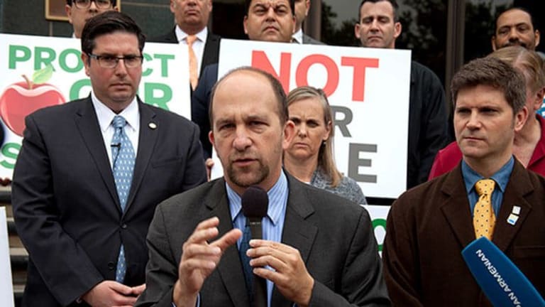 The Fight to Privatize LA Schools: Getting What You Pay For