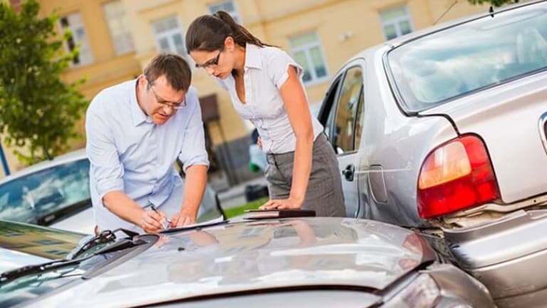 Common Issues People Face When Raising an Auto Claim