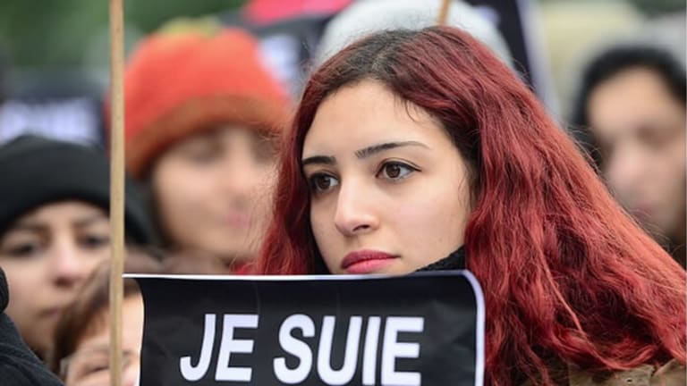 "Today, Paris Is The Capital Of The World...” Pour Quoi?