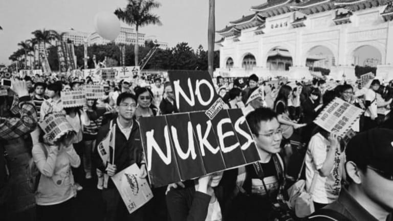 Reviving the Nuclear Disarmament Movement: A Practical Proposal