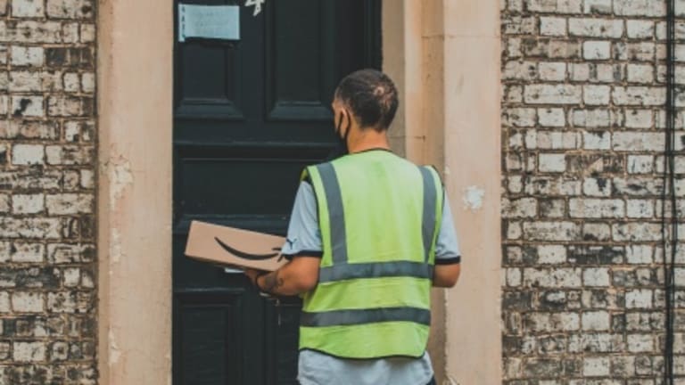Amazon Workers Vote to Unionize