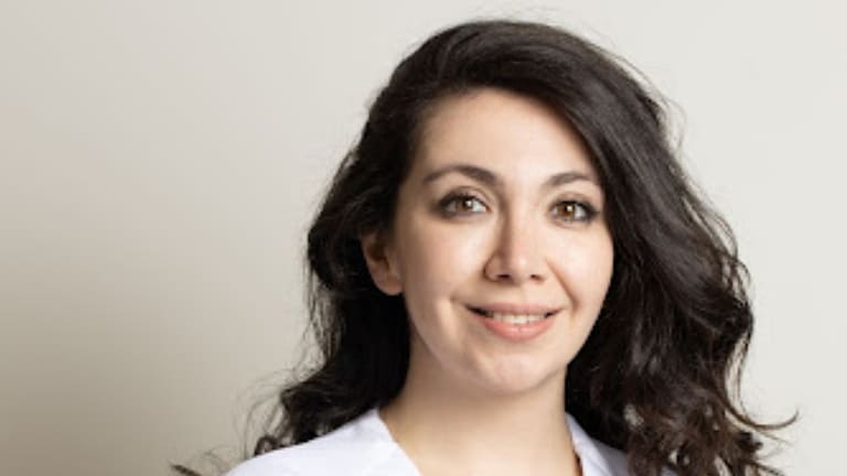 Dr. Minoo Ghamari’s Journey to Dental Success
