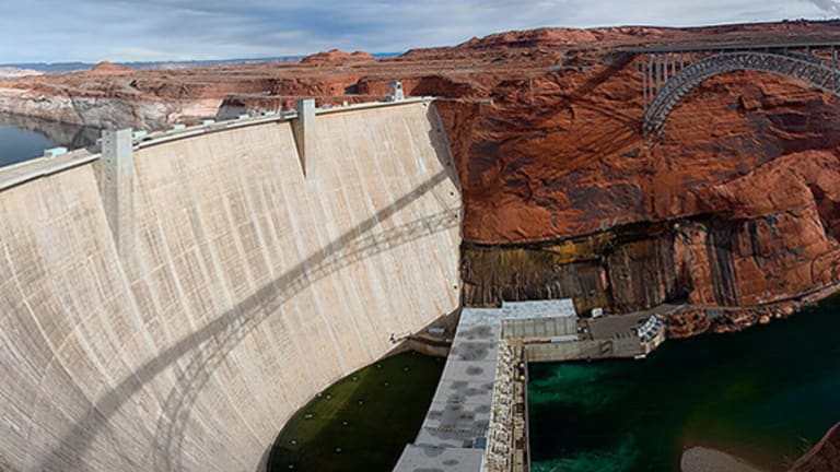 Top 10 Reasons: Hydropower Dams Are a False Climate Solution