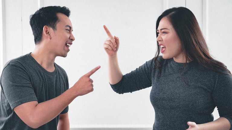 6 Warning Signs That You Need To Get a Divorce