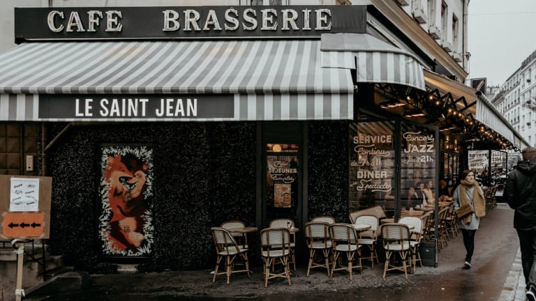 Queries: Americans in Paris, Hear Them Roar