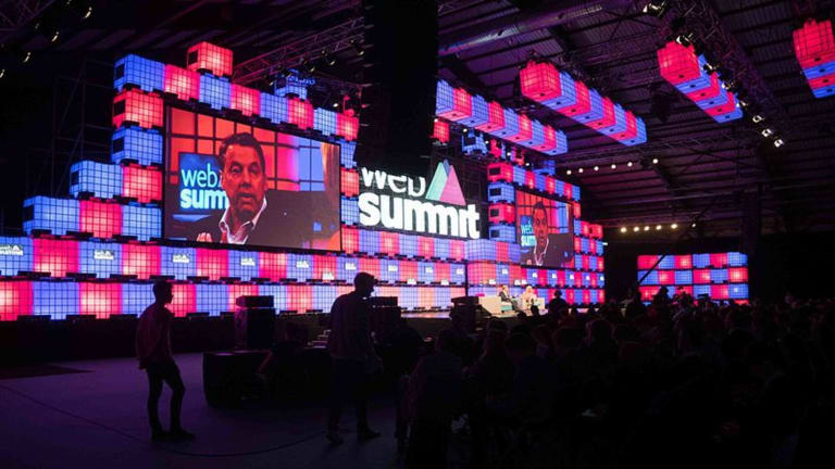 Official ‘Americas Summit’ Sags While People’s Summit Surges