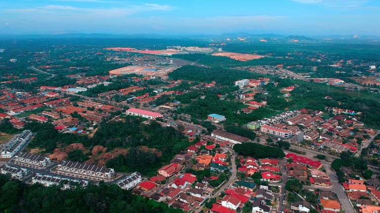 How Sprawl Sabotages Alternatives to Driving