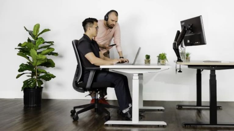 Time to Say Goodbye to Back Pains with EffyDesk’s Ergonomic Furniture Collections