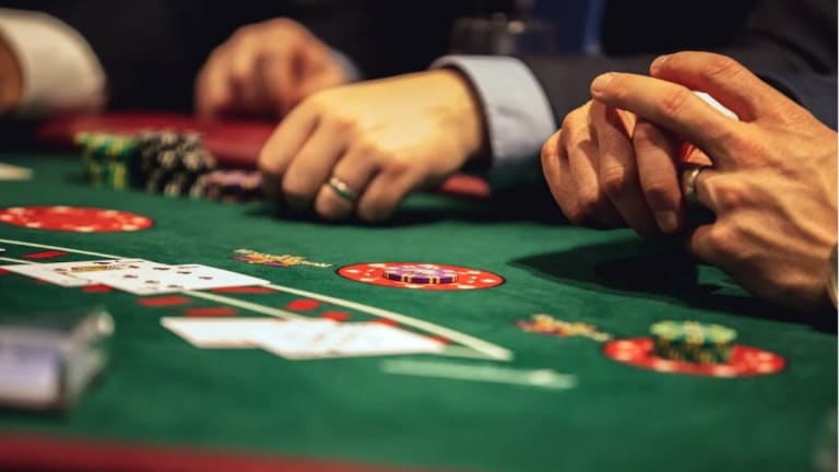 How to Become a Professional Online Casino Gambler