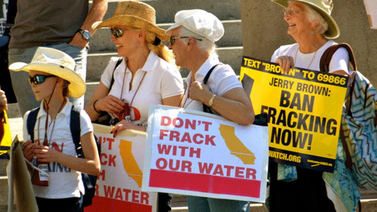 Fracking Activists Gain Traction in Los Angeles